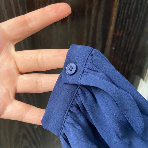 NWT Express Navy Blue Chiffon Sheer Pieced Blouse - Picture 5 of 7